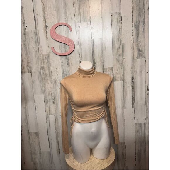 Forever 21 Tan Ruched Cutout Turtleneck Long Sleeve Crop Top Women’s Size Small - Picture 1 of 8